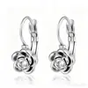 Suministro directo transfronterizo aretes de acero inoxidable con incrustaciones de diamantes para mujer, aretes de flor y moño de moda, accesorios para orejas sin perforación, joyería de lujo ligero