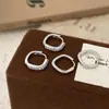 TikTok Explosiones Set de Cuatro Piezas Pendiente de Oreja Lujo Ligero Pendientes de Gama Alta Explosiones en Vivo Pendientes de Nicho de Gama Alta Versátiles para Mujer