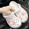 Flor de Cerejeira Flor de Pessegueiro Crocs de Luxo Charms Flores para Sapato Fivelas Decorativas Acessórios de Fivela para Sapato Versátil