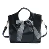 Bolsa Cesta de Legumes Portátil Estilo Simples e Doce Coreano para Mulheres, Bolsa Transversal de Couro Wax Oil Fashionable Leve e Versátil para o Dia a Dia