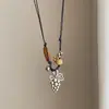 Collar Colgante de Uvas de Madera Multicapa Moda Diseño de Nicho Cadena para Clavícula Coreano Versátil Joyería de Gama Alta Venta al por Mayor