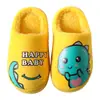 Nuevas Pantuflas de Algodón 2025 para Niños de 3 a 10 Años Dibujos Animados de Dinosaurios Hogar Interior Antideslizantes Suela Gruesa Zapatos de Piso para Niños y Niñas