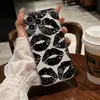 Selección transfronteriza: Funda negra cool con estampado de labios para iPhone 17, funda de teléfono transparente a prueba de golpes de cobertura total al por mayor