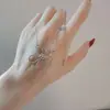 Collar de Flor de Cinco Pétalos Estilo Tiktok para Mujer, Cadena para Clavícula de Girasol, Colgante de Pétalo de Lujo Ligero de Nicho, Moderno y Sencillo