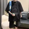 Novo Conjunto de Verão para Homens, Roupa Esportiva Casual para Adolescentes, Estudantes e Crianças Maiores, um Conjunto de Shorts de Manga Curta que Parece Estiloso