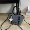 Bolso cubo de moda y sencillo para mujer, nuevo estilo coreano otoño 2026, alta estética, bolso de un solo hombro bajo el brazo