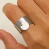Anel com Pingente de Animal Marinho Design Retrô de Nicho Transfronteiriço Aço Titânio Banhado a Ouro 18K Moda Anel Aberto Joia