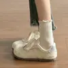 Sapatos casuais respiráveis de sola macia para mulheres, coleção outono 2026, sapatos baixos femininos, tênis de treino alemães, confortáveis para usar o dia todo, tênis brancos, tênis de skate femininos