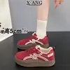 Zapatos de Entrenamiento Alemanes de Cuero Genuino con Suela Gruesa y Cordones para Mujer Zapatos de Pan 2026 Otoño/Invierno Nuevos Zapatos Deportivos Casuales Versátiles y Ligeros