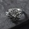 Venta caliente transfronteriza joyería de acero inoxidable fundición anillo de rosa con relieve tridimensional diseño retro para mujer anillo de acero de titanio
