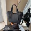 Bolso de Mano Pequeño de Nicho Francés para Mujer 2026 Nuevo Bolso de Hombro Retro de Moda Bolso Cruzado tipo Cubo de Gran Capacidad Elegante