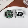 Broche Transfronterizo Estilo Nuevo Lindo Panda Rojo Forma de Mapache Dibujo Animado Creativo Europeo y Americano Insignia de Accesorio Metálico