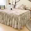 Novo 2024 Saia de Cama de Flanela Escovada 100% Algodão Peça Única Algodão Puro Espessado Capa de Cama 1.8m Fronha Conjunto de Três Peças Estilo Princesa