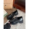 Mocassins de plataforma Jinmi femininos 2024 Novos sapatos pequenos de couro com moeda de ouro retrô Sapatos de camada única estilo britânico estilo Chanel femininos