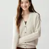 Cardigan de Cashmere com Trança Gola V Estilo Preguiçoso Suave para Mulheres Fechamento com Botões Suéter Espessado Versátil Peça de Roupa Externa Estilosa