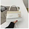 Bolso de Mano Cuadrado Pequeño Nuevo y Elegante Transfronterizo 2026, Bolso de Hombro Cruzado de Moda Casual Simple Versátil Tendencia