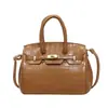 Bolso de Mano Otoño 2026: Elegante y minimalista bolsa tote para mujer, con un diseño de alta gama, estilo casual, gran capacidad y una moderna opción cruzada, perfecta para ir al trabajo.