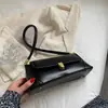 Nova Bolsa Feminina Outono 2026 Alta Aparência Manual para o Dia a Dia Bolsinha de Ombro Tote Grande Capacidade Bolsa Transversal de Ombro Único