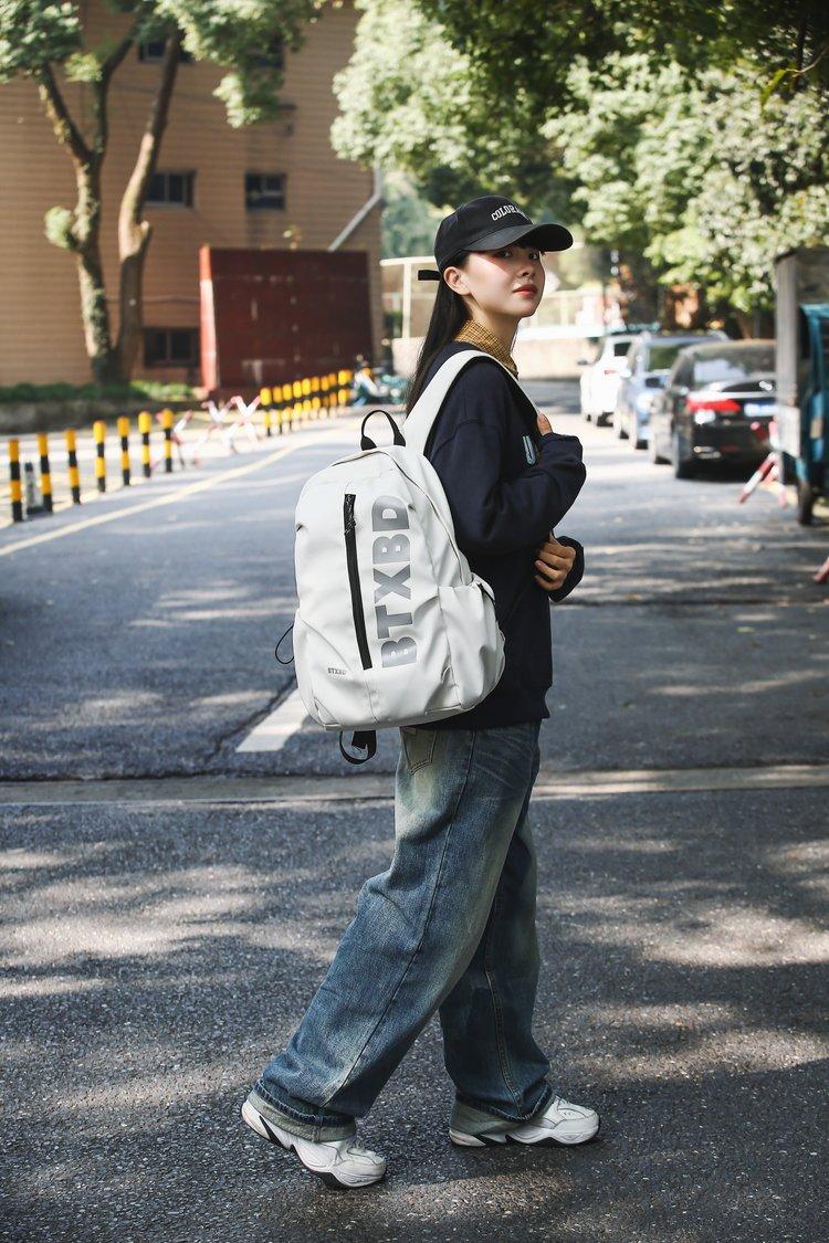 2024111916107300466197w1280h1920_750x750