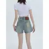 Shorts de mezclilla vintage de color claro para mujer, estilo fino de verano, 2026 modernos versátiles nuevos de cintura alta línea A rasgados hot pants