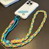 Uma Corda, Três Usos, Alça de Mochila Escolar Mini, Cordão para Celular, Pendurador Transversal no Pescoço, Corrente de Pulso para Celular, Anti-Perda e Anti-Queda para Homens e Mulheres