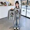 Camada Base de Fleece para Meninas 2026 Outono/Inverno Novo Estilo M/G Infantil Camada Interna Quente Cor Patchwork Blocos de Cor Listras Camiseta de Manga Longa