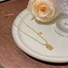 Joyería Transfronteriza Europea y Americana Moda y Exquisito Colgante Nicho Cadena Clavicular No Descolorante Oro de 18K Acero Titanio Accesorios de Collar para Mujer