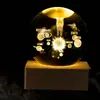 Bola de Cristal Luminosa Táctil USB Luna Galaxia Tallada Luz Nocturna Creativa Adornos para Dormitorio Base Cuadrada de Madera