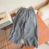 Pantalones Casuales de Otoño para Niñas 2026 Nuevo Estilo Pantalones Rectos Rayados con Puño para Niños Pantalones Deportivos de Exterior para Bebé Primavera y Otoño
