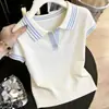 Camisa polo estilo universitário com gola de lapela, camiseta de malha de manga curta para mulheres, nova moda verão 2026, top casual justo com ombros retos