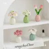 Estilo ins flor de tulipán artificial adorno de escritorio flor de margarita pequeña flor falsa jarrón de cerámica crema decoración de sala de estar dormitorio