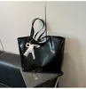 Productos Nuevos Populares de Primavera y Verano Estilo Casual Simple de Nicho Bolso Tote de Gran Capacidad Bolso de Hombro Literario para Estudiantes Clase Viaje