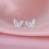 Pendientes de botón de plata S925 con aguja de plata, huecos, con diamantes completos, diseño de gatito pequeño, nuevos 2026, exquisitos, de lujo ligero, lindos, diseño de nicho, pendientes personalizados