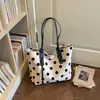 Bolsa de Tote de Lunares Estilo Coreano Nuevo Verano 2026 Sensación Relajada Gran Capacidad Moda para el Trabajo y el Trayecto Bolso de Hombro Único