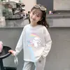 Capa base de longitud media para primavera y otoño 2026 Nuevo estilo para niños Camiseta de algodón puro Muy bonita Moderna Camiseta de manga larga para niñas