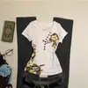 2026 Novo Estilo Renda Puro Desejo Decote V Costurado Manga Curta Camiseta para Mulheres, Verão High-End Afunilamento na Cintura Slim-Fit Top Tendência