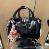 Bolso Bowling de Mano de Moda para Mujer 2025 Otoño Nuevo Simple Nicho Trendy Commuter PU Hombro Cruzado