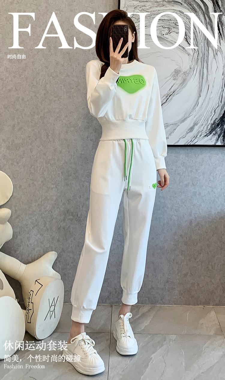 跨境淘货源分销2023秋冬季新款街头潮流减龄小个子爆款欧货网红款运动套装休闲运动气质休闲时尚流行新款秋装秋装女装时尚套装套装女装秋季套装女套装女女士运动服女装两件套套装卫衣套装休闲套装秋季套装女装时尚套装盐系休闲套装女装2023百搭设计感小众洋气欧货阿里国际站跨境采购Cross-border, shopping source, foreign trade, export, distribution 2023 fall, winter, new, street trend, explosive, European goods, network red, sportswear, leisure sports, temperament leisure, fashion popular, new autumn wear, autumn women's wear, fashion suit, women's wear, women's wear, women's wear, women's sportswear, women's two-piece, hoodie suit, casual suit, autumn suit, women's wear, Fashion suit salt department, casual suit women's dress, Ali International Station, cross-border procurement