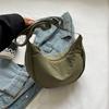Bolsa Dumpling 2026 Novo Modelo Ombro Único Lona Feminina Verão Versátil Nylon Transversal Pequena Bolsa Simples Leve Bolsa Transversal