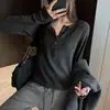 Camisa básica de botones estilo coreano, fabricada en fábrica para mujer, diseño de principios de otoño, elegante y versátil, con cuello henley, efecto adelgazante y mangas largas