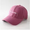 Boné de Baseball com Bordado de Letras em Cor Contrastante, Touca Macia para Homens e Mulheres, Estilo Casal, Moderno, Simples, Casual, Versátil, Boné de Proteção Solar