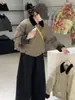 Nova Jaqueta Puffer Elegante e Bonita Estilo Coreano Outono/Inverno 2025 Gola Dobrada Acolchoada Moda Feminina Casaco Quente de Algodão
