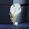 Broche de Plumas de Nuevo Estilo para Mujer, Imperdible de Alta Gama para Prevenir la Exposición, Sujetador para Chaqueta de Traje, Accesorios de Ropa al por Mayor