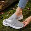 Zapatos de Malla para Mujer Personalizados, Nuevos para Primavera y Verano 2026, Transpirables, Slip-On Casuales, Cómodos, Modelos de Venta Caliente