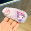 Pinza Bb Peluda de Flequillo Kuromi para el Cabello Otoño e Invierno Niños Pinza de Pelo de Peluche Dibujos Animados Accesorios para el Cabello de Niñas en la Parte Posterior de la Cabeza