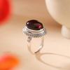 Yuebao Joias Prata Esterlina S925 Âmbar Sangue Flor Velha Retrô Sachê Superfície de Ovo Anel Elegante Caixa Gawu Anel de Prata