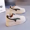 Sapatos femininos de sola grossa para aumentar a altura, moda plataforma, novo modelo outono 2026, sapatos casuais esportivos antiderrapantes versáteis K5601