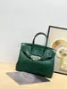 Bolso Grande de Cocodrilo de Gama Alta para Mujer 2026 Nuevo Bolso Cruzado Versátil de Moda Bolso de Mano Bolso Platino