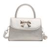 Bolso de mano con lazo, estilo verano 2024, nuevo, de color liso, informal, bandolera de hombro, elegante, pequeño, cuadrado.