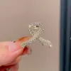 Pinza de Garra Pequeña con Strass de Estrella de Cinco Puntas en Forma de Corazón para Mujer, Pinza de Garra Exquisita de Gama Alta para Medio Cabello, Accesorio para el Cabello Tipo Pinza de Tiburón